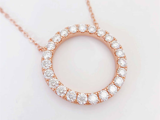 Rose ronde hanger met ketting rondom gezet met grote briljanten