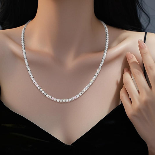 Witte tenniscollier met briljanten van 12.50 carat totaal