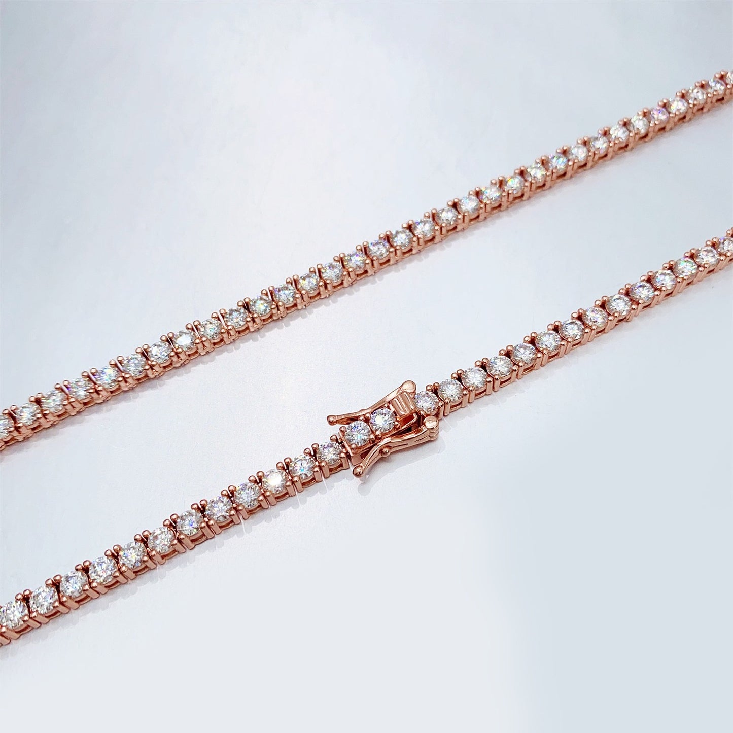 Rose tenniscollier met briljanten van 12.50 carat totaal