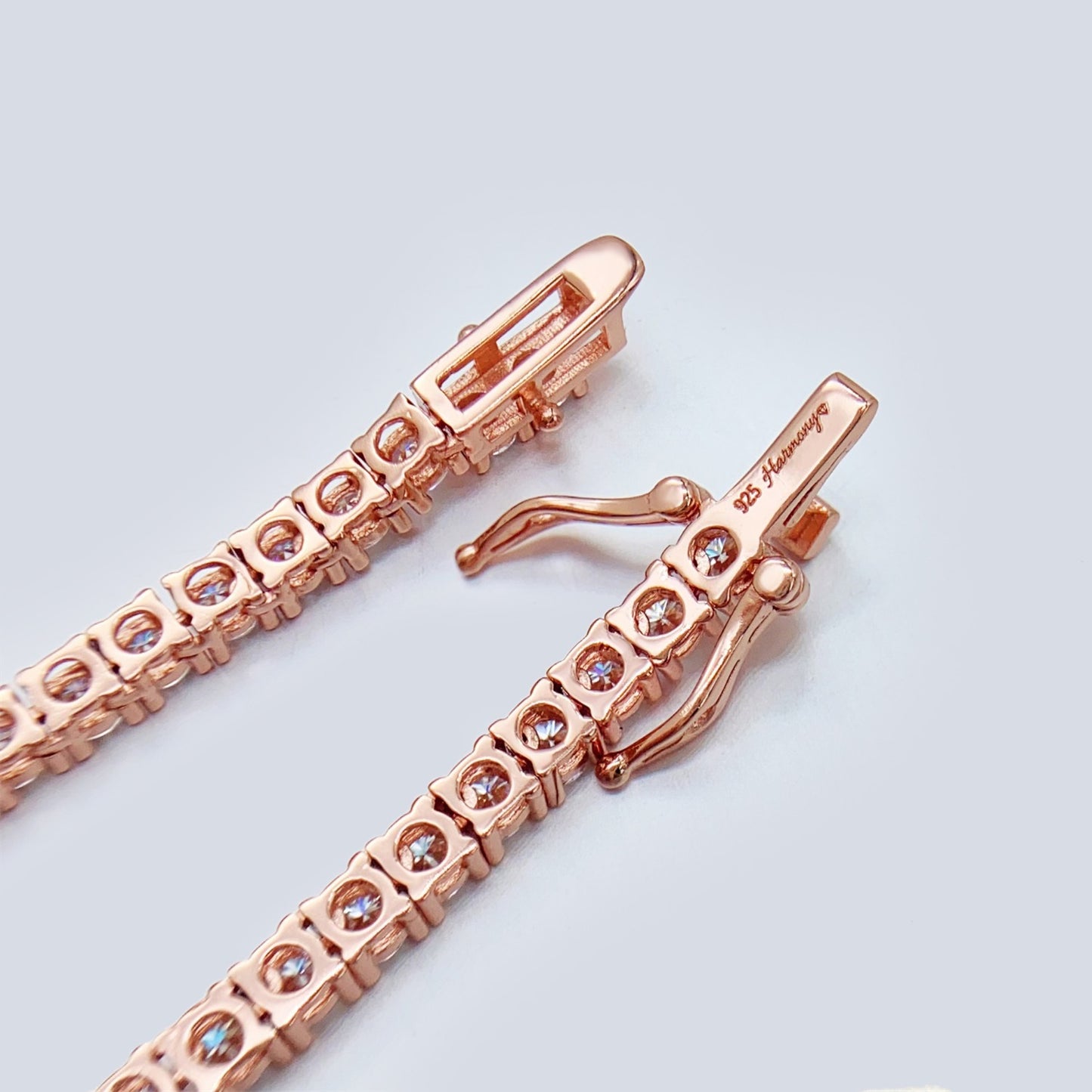 Rose tenniscollier met briljanten van 12.50 carat totaal