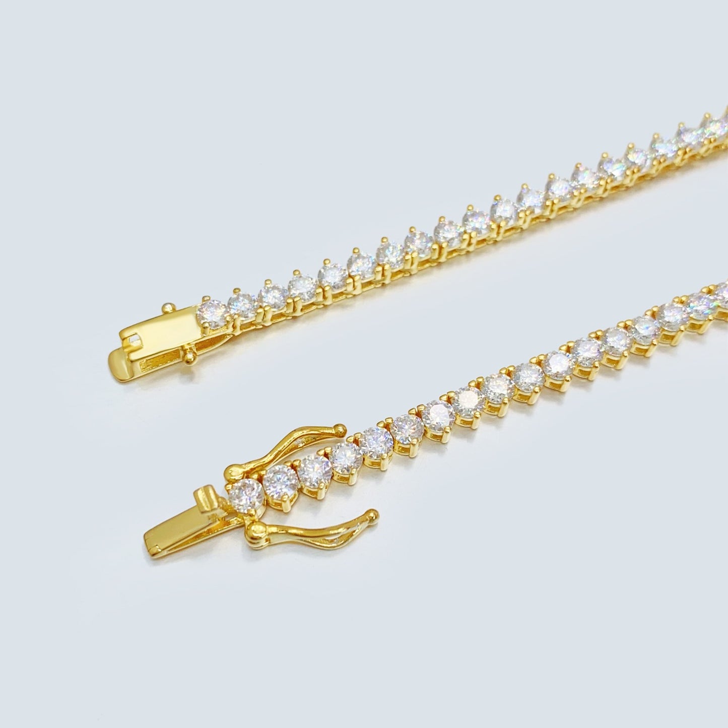 Gele collier met oplopende briljanten van 25.00 carat totaal
