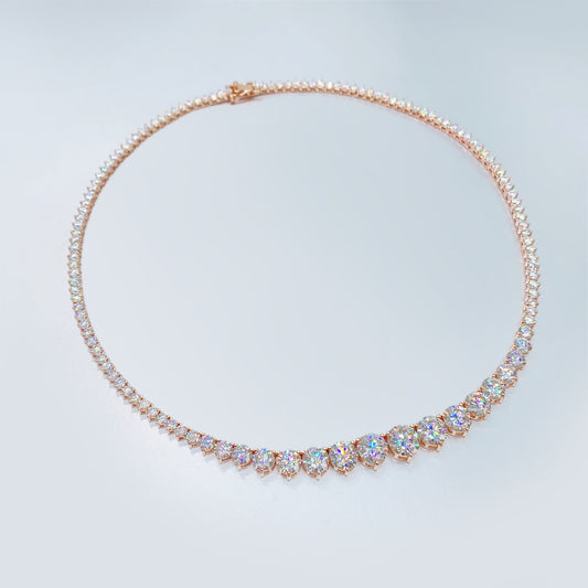 Rose collier met oplopende briljanten van 25.00 carat totaal