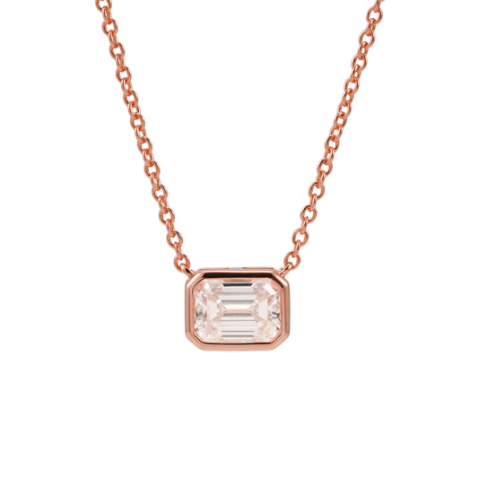 Rosékleurige ketting met rechthoekige hanger