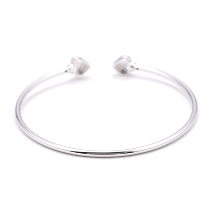 Armband met een hart vorm aan beide uiteinden