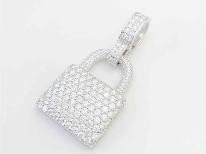 Witte "lock" hanger volledig rondom gezet met witte briljanten