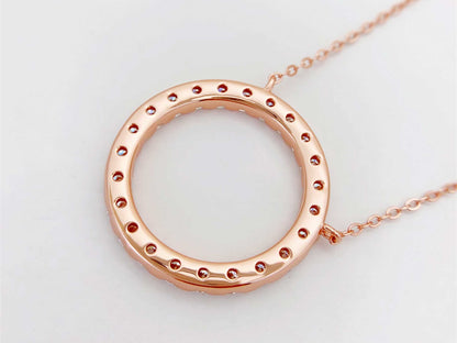 Rose ronde hanger met ketting rondom gezet met grote briljanten