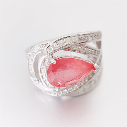 Design ring met briljanten, prinsessen en een roze peer vorm briljant