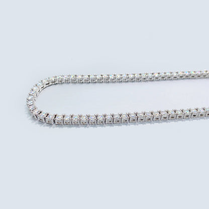 Witte tenniscollier met briljanten van 12.50 carat totaal