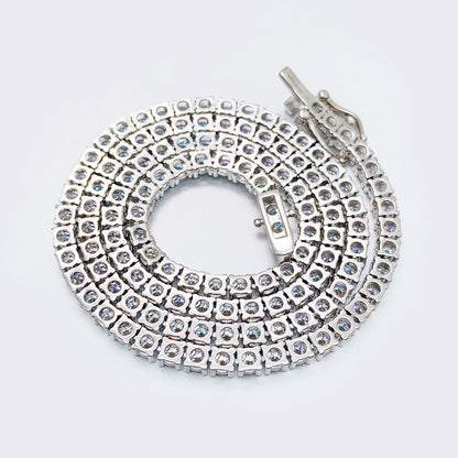 Witte tenniscollier met briljanten van 12.50 carat totaal