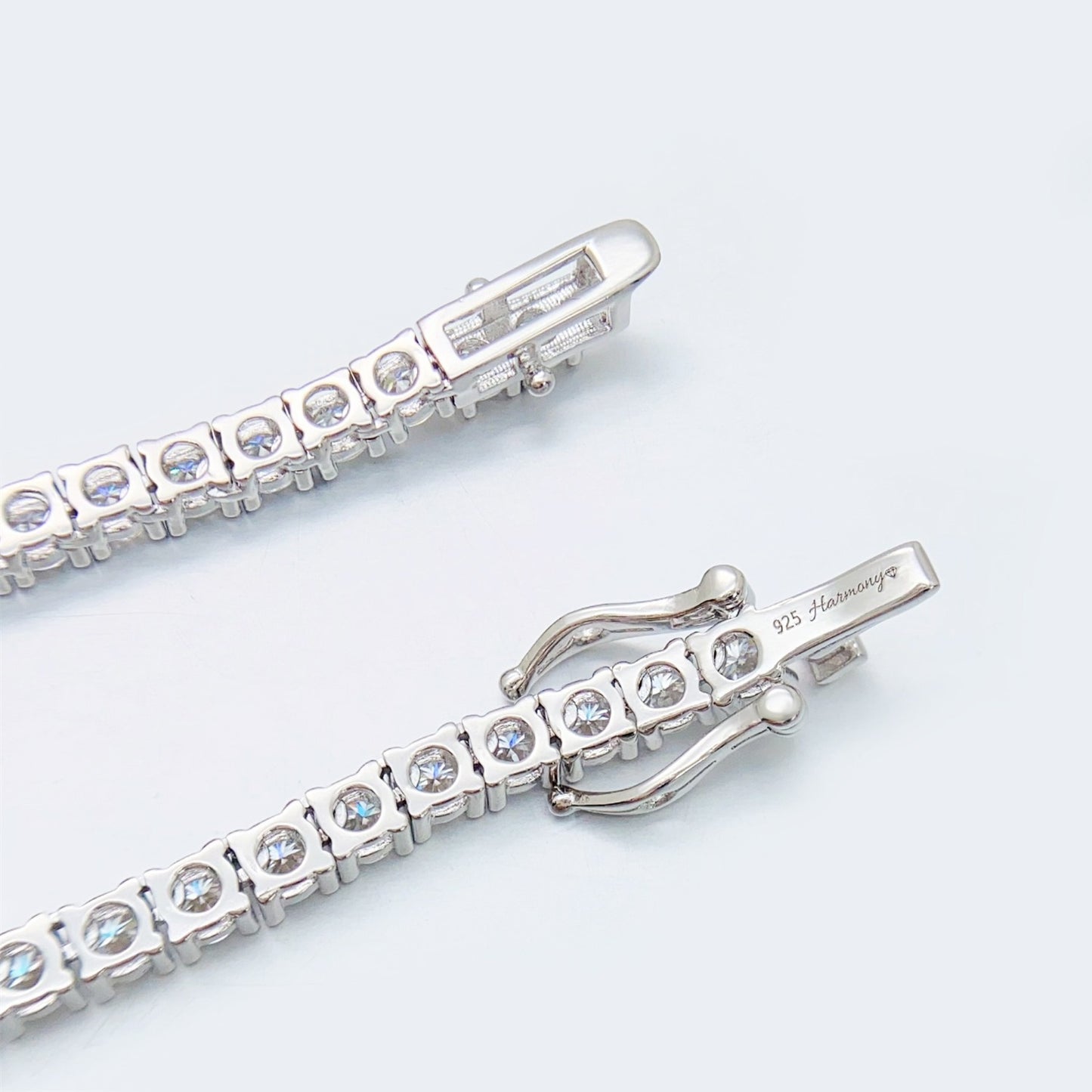 Witte tenniscollier met briljanten van 12.50 carat totaal