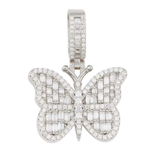 Zilverkleurige hanger in vlindervorm bezet met briljanten