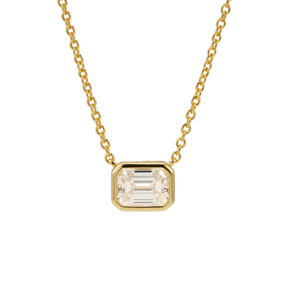 Goudkleurige ketting met rechthoekige hanger